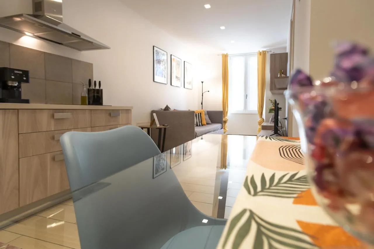 Casa Vacanza Valentina - Downtown Bergamo 0*,