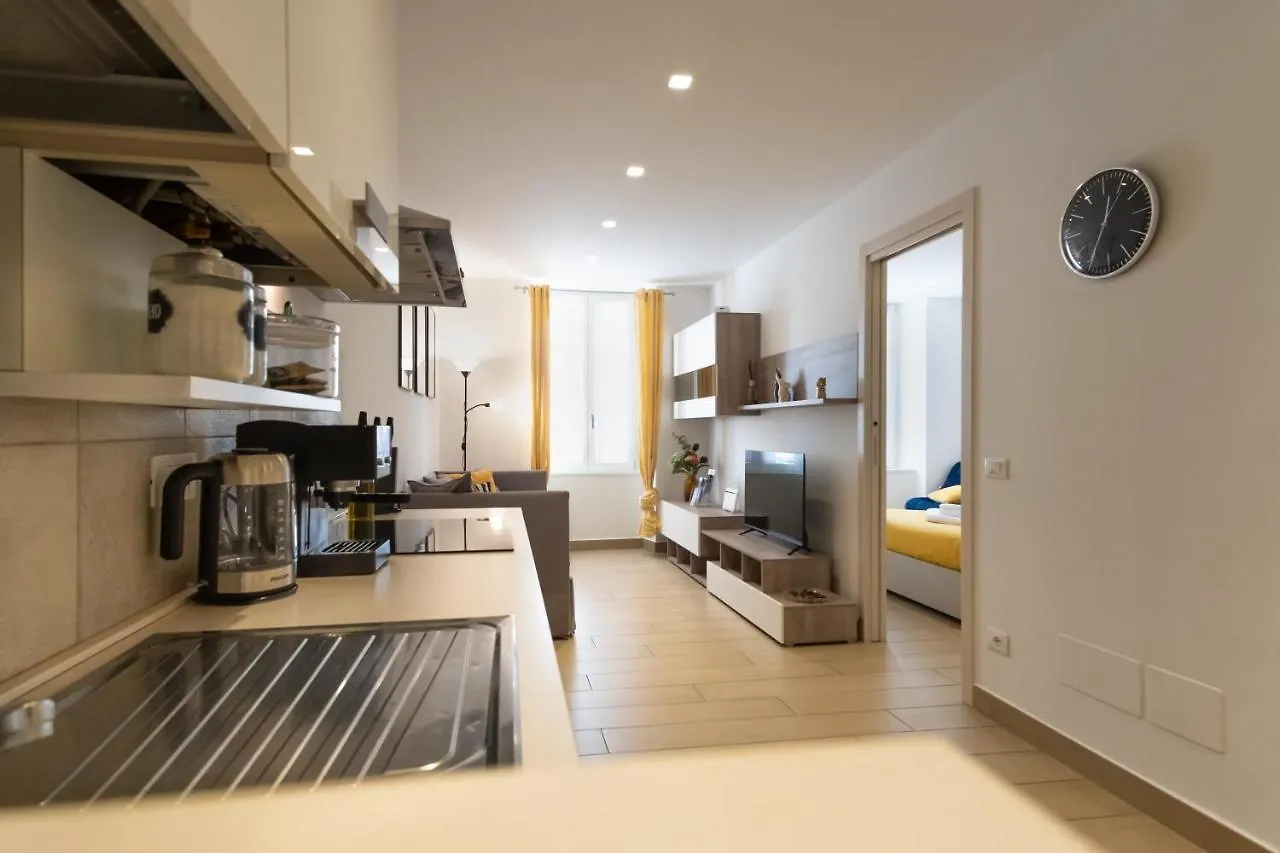 Casa Vacanza Valentina - Downtown Bergamo 0*,  Italy